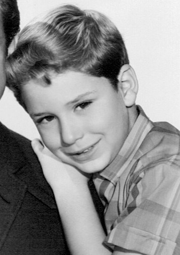 Larry Mathews: From Child Actor to Television Legend - Bloomsies