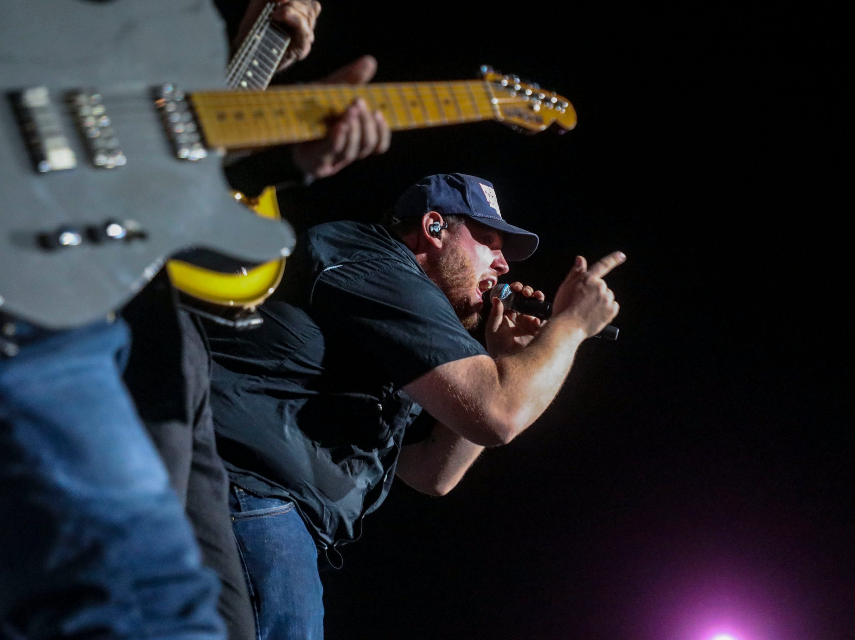 Understanding Luke Combs' Political Views A Dive Into His Democratic